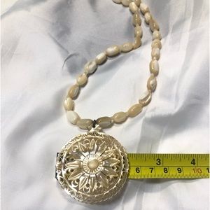 🚨EXPIRES🔜 Vintage necklace